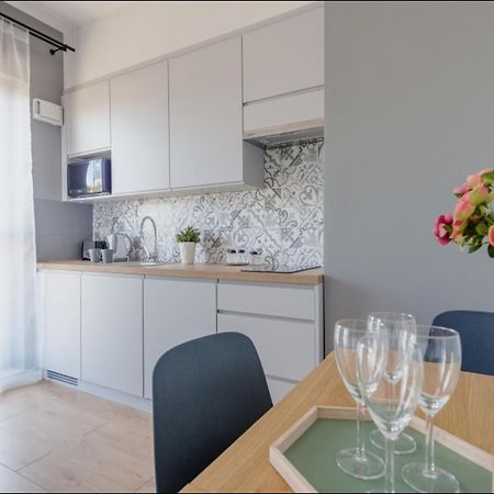 Okecie Airport Studio Bakalarska 2 P&O Serviced Apartments Varsovia Exterior foto