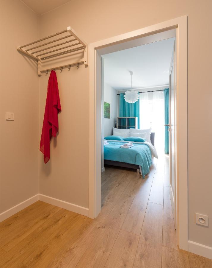 Okecie Airport Studio Bakalarska 2 P&O Serviced Apartments Varsovia Exterior foto