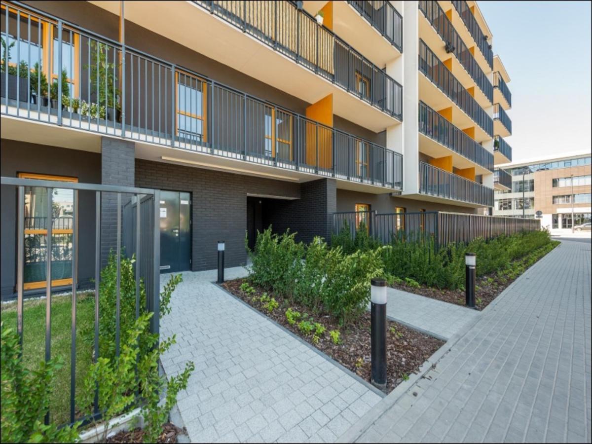 Okecie Airport Studio Bakalarska 2 P&O Serviced Apartments Varsovia Exterior foto